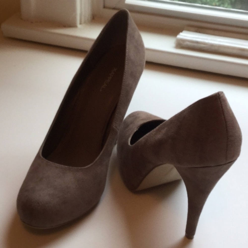 Suede Classic High-heeled pump